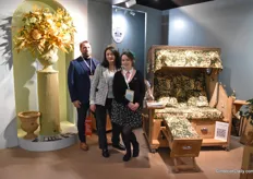 Angelo Bris, Helene Knorr and Sarah Holz were at Maison & Objet for the first time with Heritage 1864 and Vasevoll. Heritage produces beach chairs inspired by the German “Strandkorb”. Vasevoll produces faux bouquets. All of the products are inspired by Hele Knorr’s heritage house.
